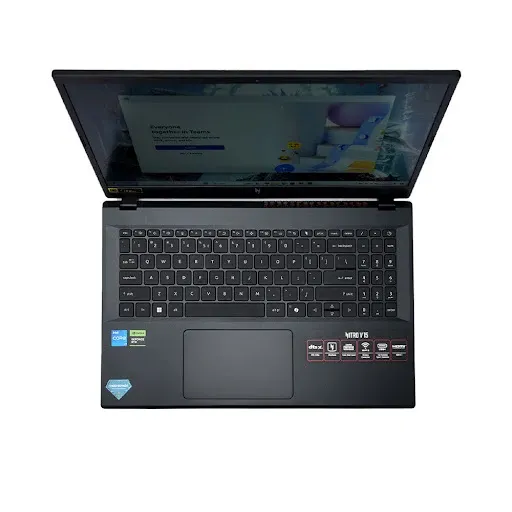 Thiết kế màu đen mạnh mẽ của Laptop Nitro V 15 ProPanel