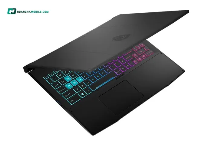 Laptop MSI Katana 15 B13VEK-2415VN được trang bị sẵn 8GB RAM DDR5 với tốc độ bus 5200MHz, hỗ trợ mở rộng lên tới 64GB
