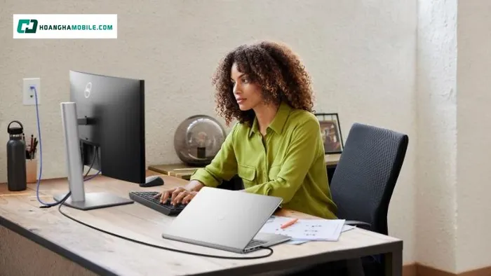 Laptop Dell Inspiron 15 3530 (71053696) sử dụng Intel Iris Xe Graphics