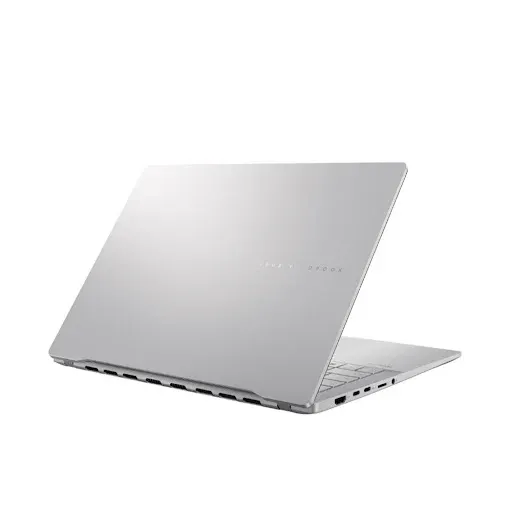 Khả năng đa nhiệm mượt mà với 24GB RAM LPDDR5x và SSD tốc độ cao.