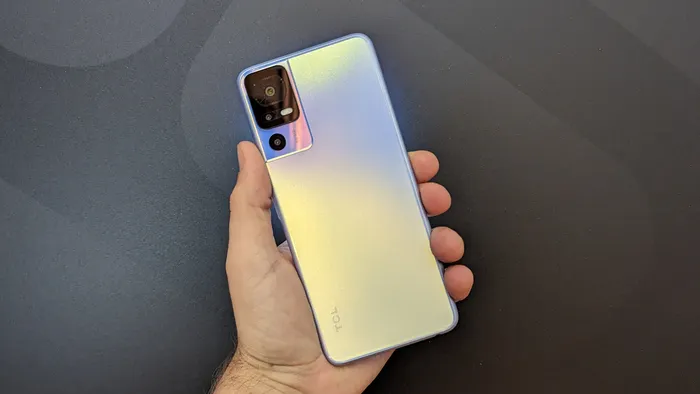  TCL 40 SE - Hoạt động ổn định và bền bỉ 